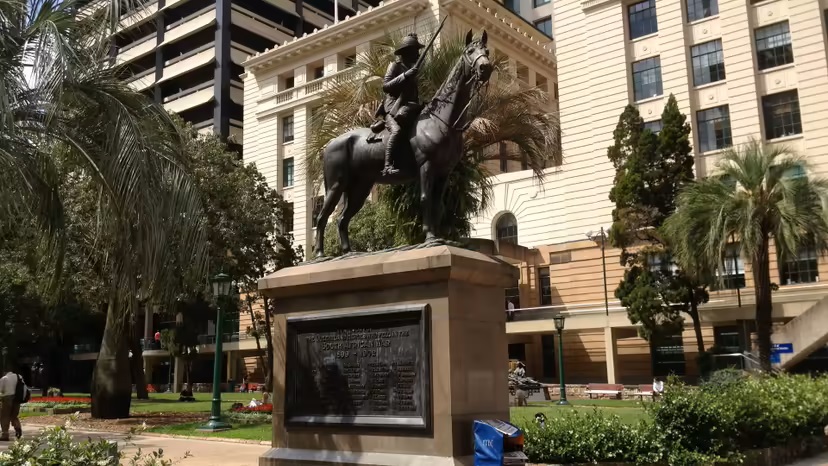 Famous Statue No. 6.jpg
