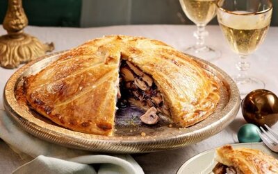 Mushroom & Brie Bauble Pie.jpg