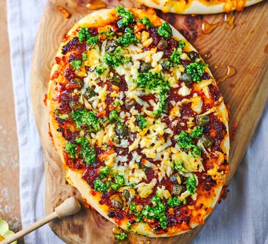 Halloumi, Sun-Dried Tomato & Caper Pizzettes With Rocket Pesto.jpg