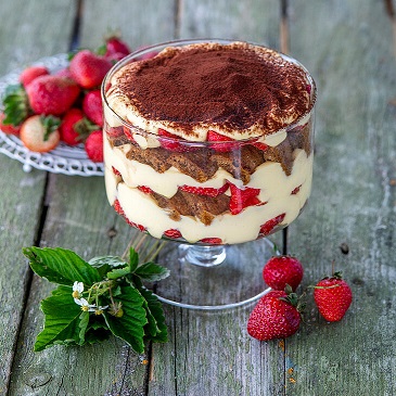 Strawberry Tiramisu.jpg